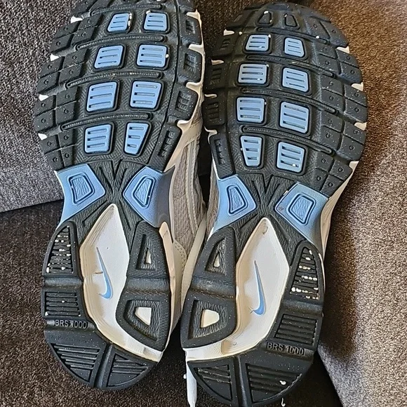 Nike Air Women's Running Shoes 🩵🩵🩵 - Picture 9 of 9